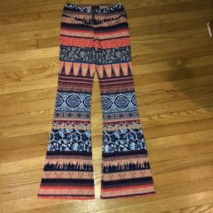 Bebe flowy patterned pants